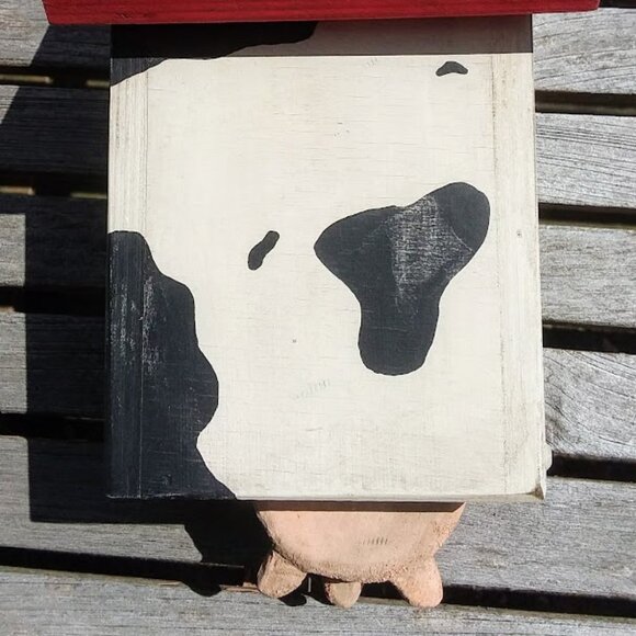 Beautiful Handmade Birdhouse Cow Utter Black & White Made in Alberta Canada - Picture 6 of 10